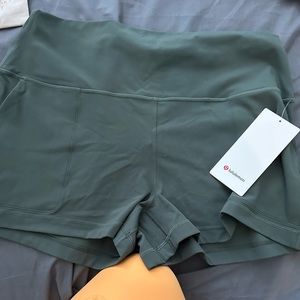 Lulu align classic fit HR short 3